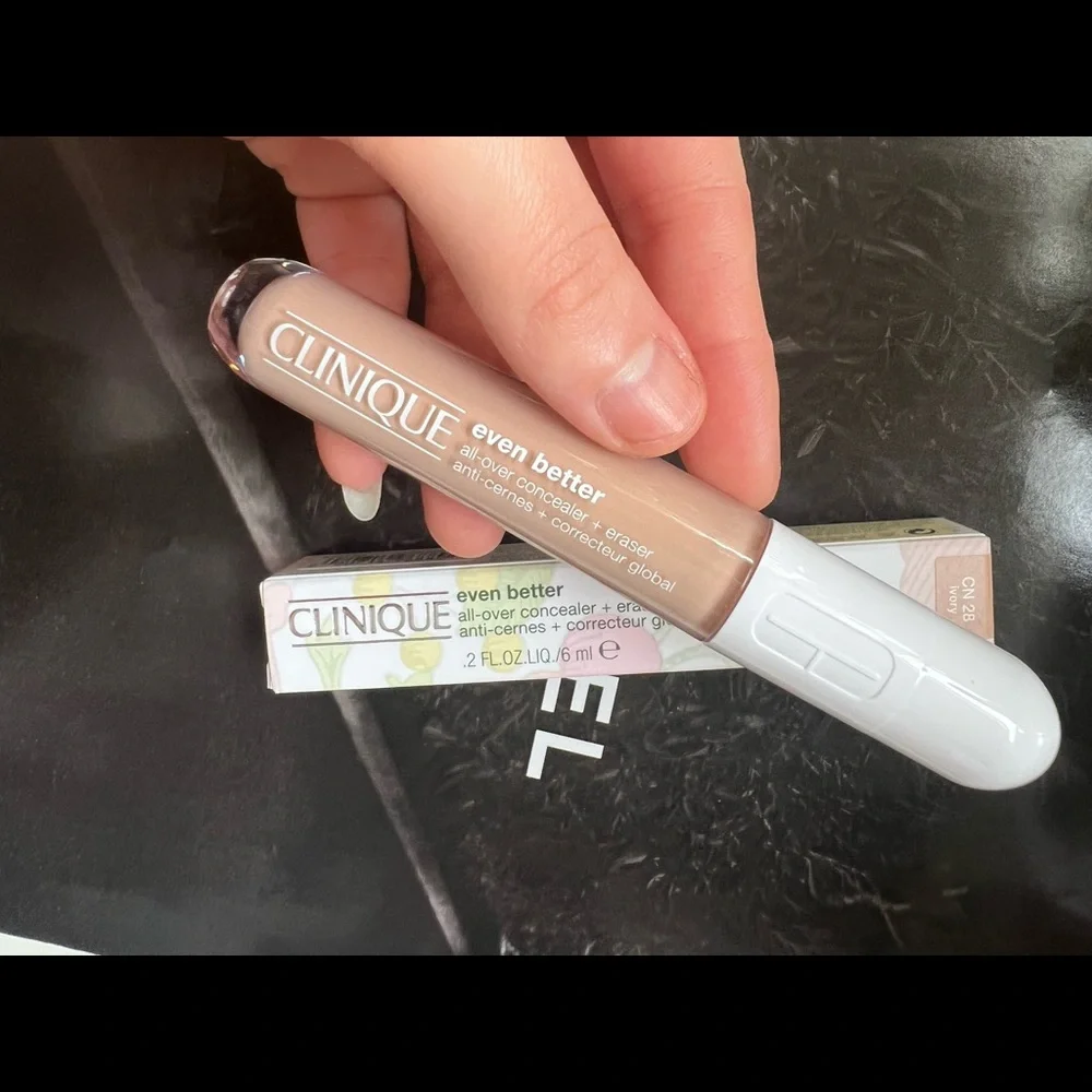 CCLINIQUE Even Better All-Over Concealer + Eraser 28 ivory new